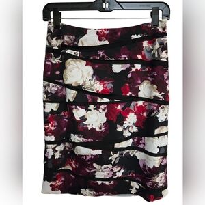 White House Black Market Floral Pencil Skirt 2P